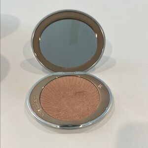 Charlotte Tilbury Hollywood Superstar Glow Highlighter